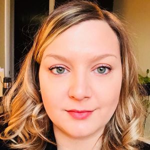 Meet your Posher, Adele